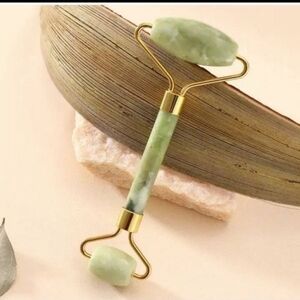 JADE FACE ROLLER